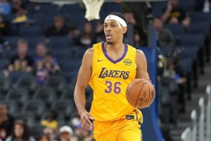 华体会官方网站-湖媒：可考虑给贝兹利训练营合同&amp;他比古德温强 但过分炒作没必要