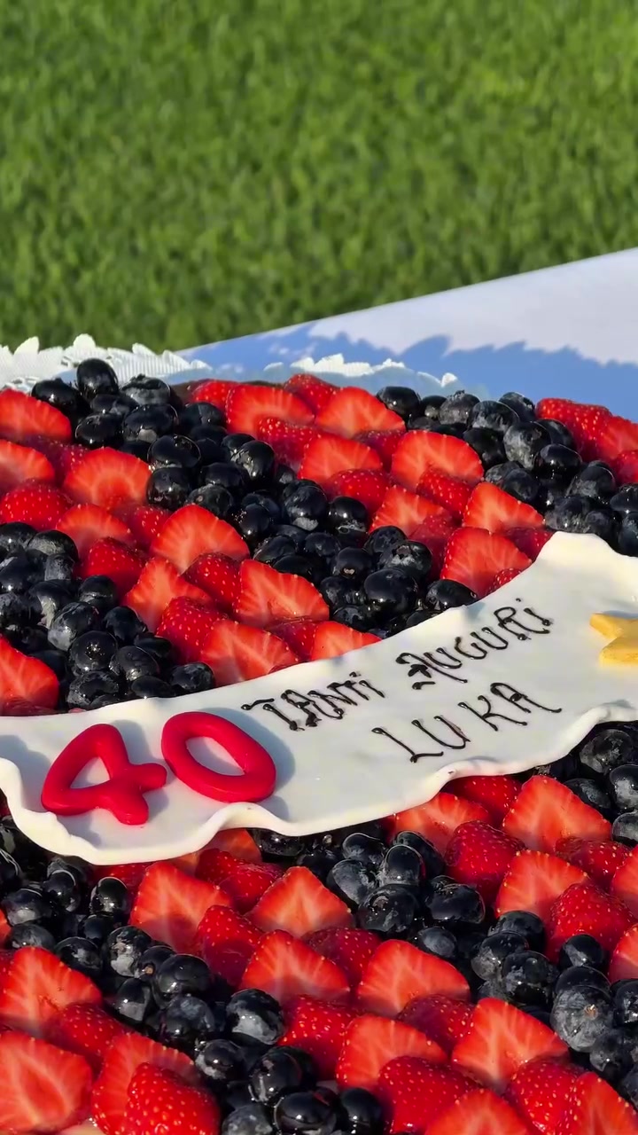 莫德里奇许愿：今年我只想要一个礼物，那就是和米兰一起赢得奖杯